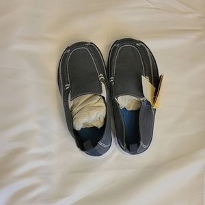 New boys easy on shoes